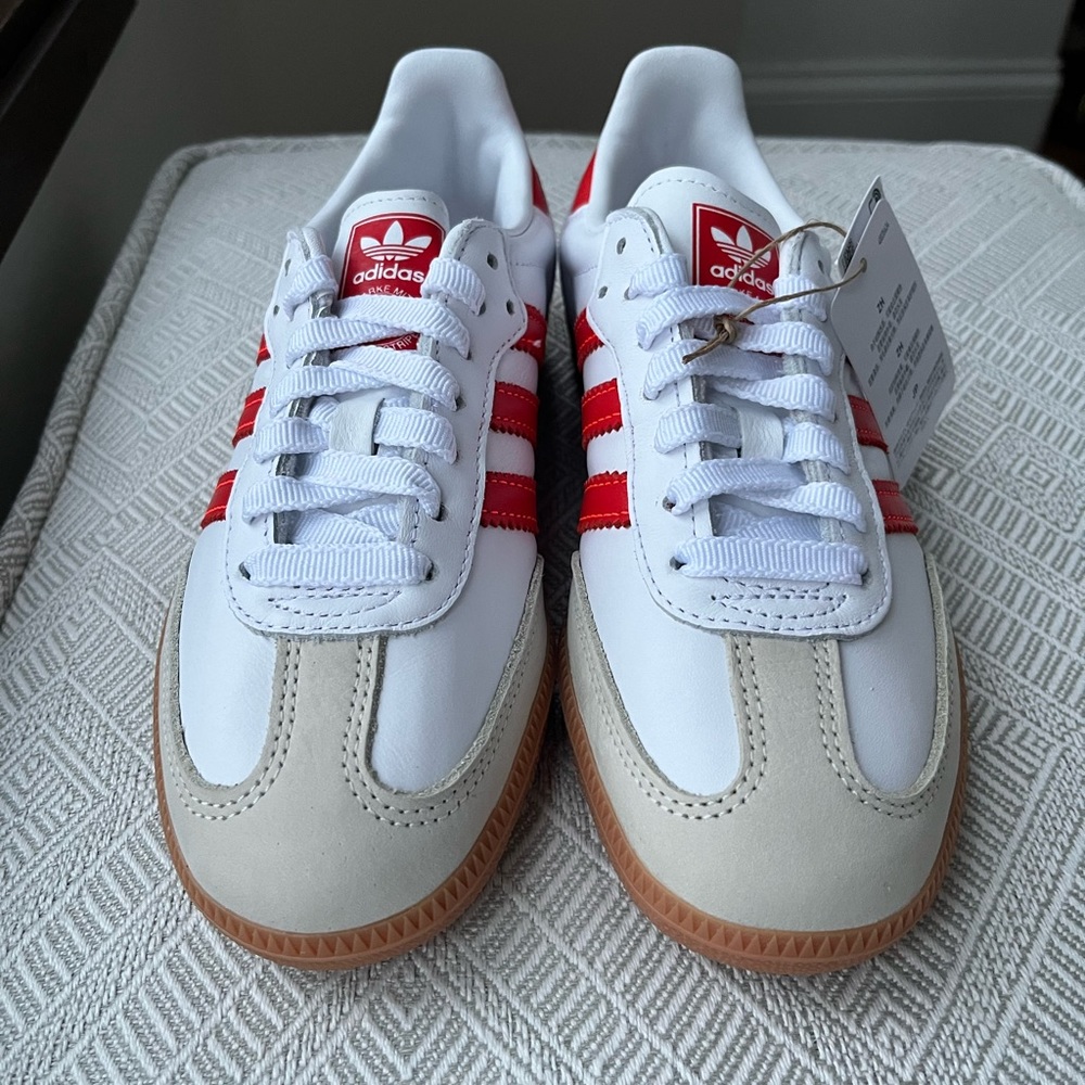ADIDAS SAMBAS BRAND NEW